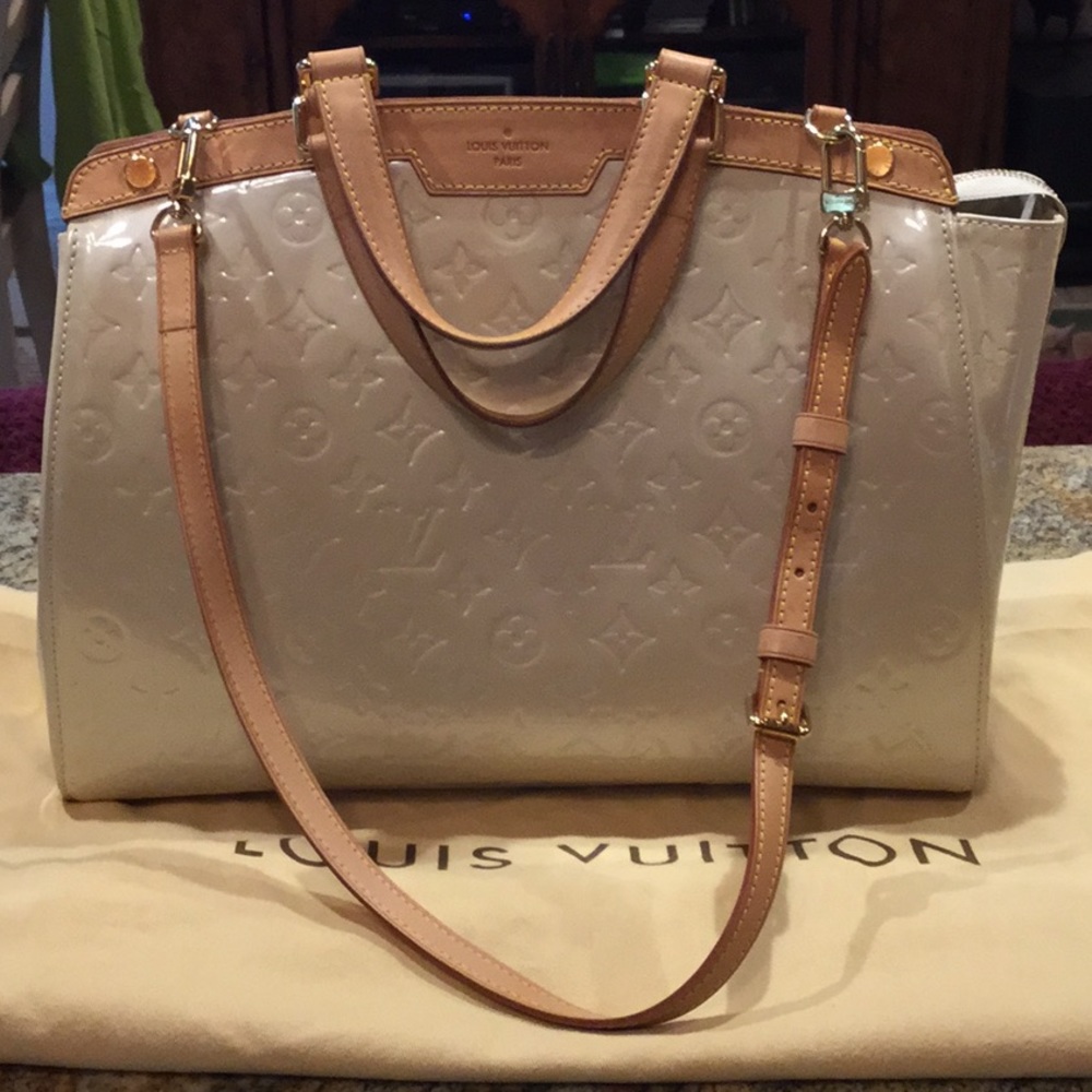 Louis Vuitton Vernis Patent Alma PM in Cream with Natural Vachetta Trim
